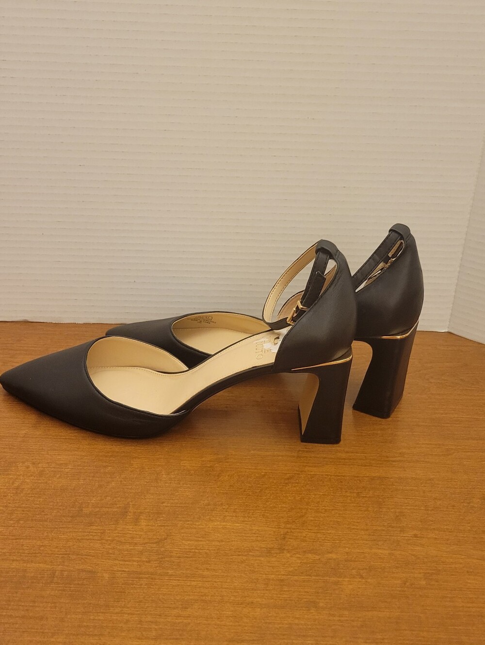 Vince Camuto Black Ankle-Strap Block Heel Pumps, Size 10. New - Picture 3 of 5